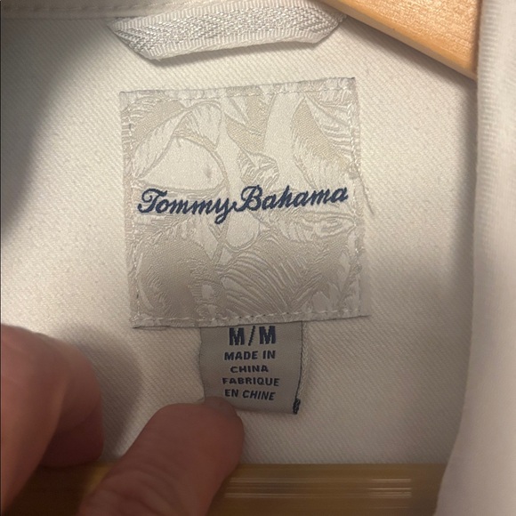 Tommy Bahama White Denim Jacket in size medium excellent condition - Picture 6 of 8